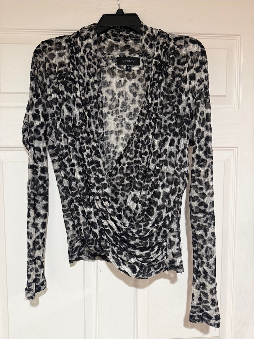 Karen Kane Black & White Leopard Draped surplus wrap VNeck Long Sleeve Top Sz M